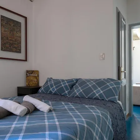 Lorenzo's Apartment *